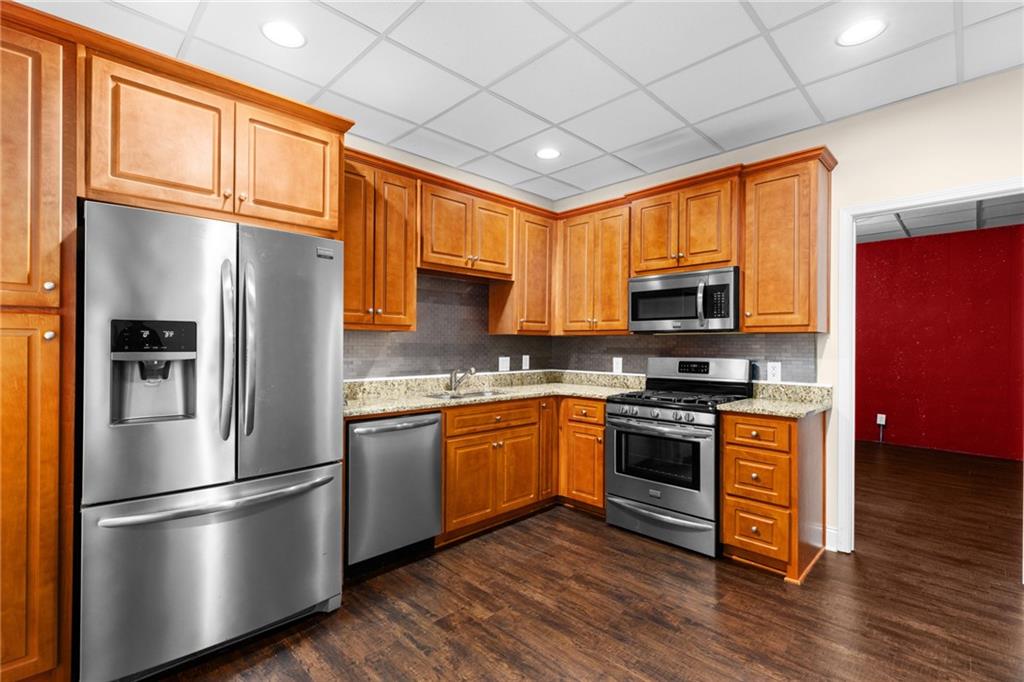 105 Kensington Pond Court