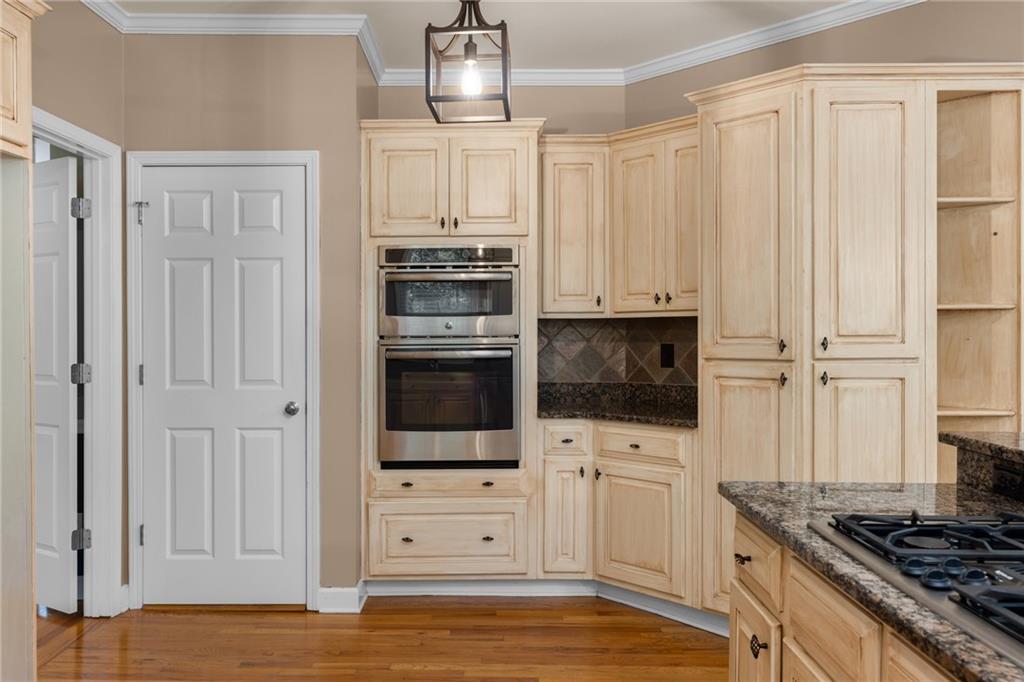 105 Kensington Pond Court