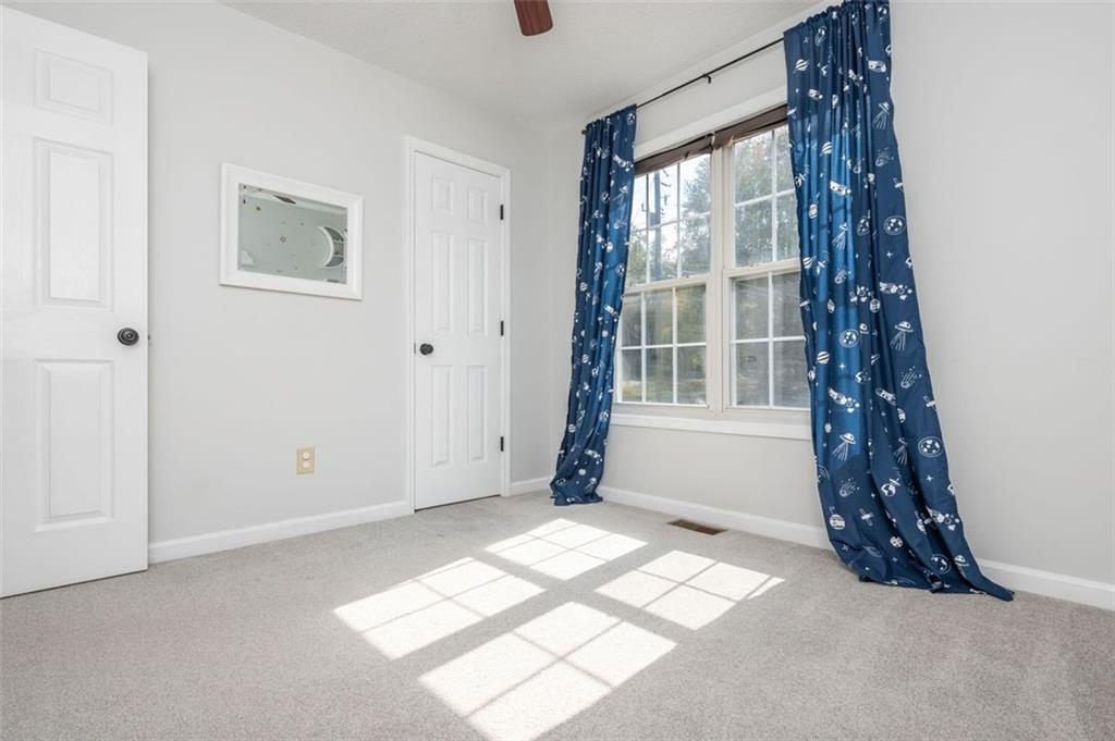 160 SUMMER LAKE Drive