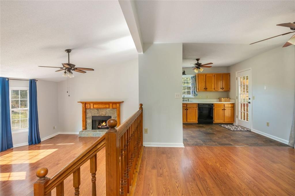 160 SUMMER LAKE Drive