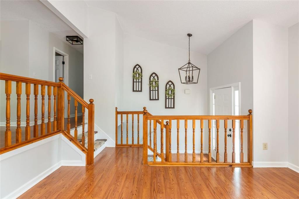 160 SUMMER LAKE Drive