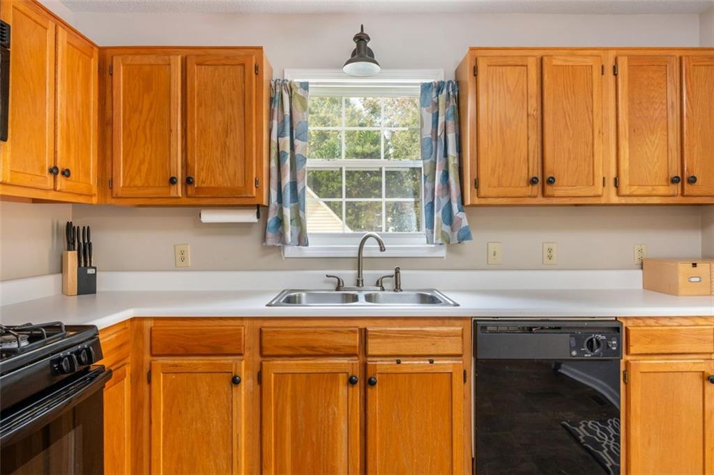 160 SUMMER LAKE Drive