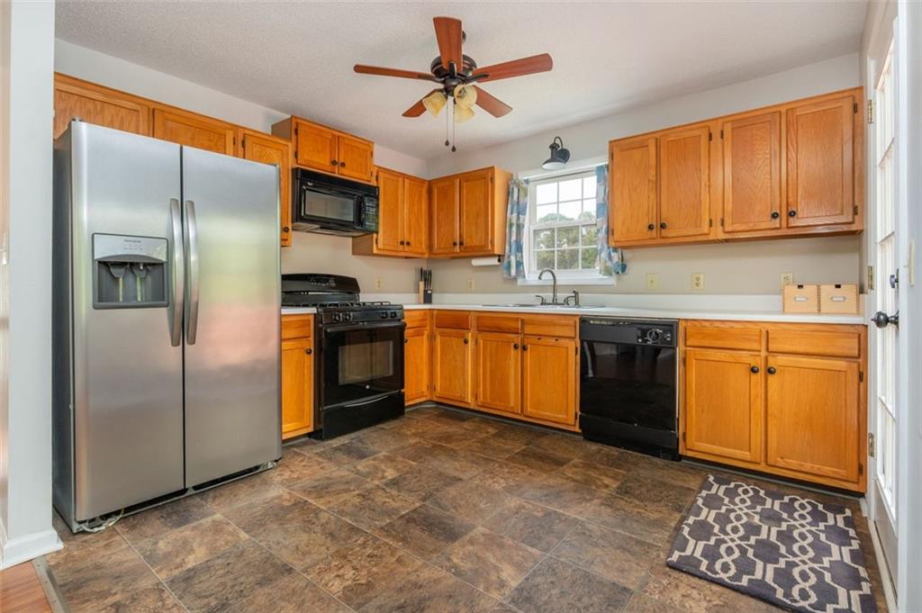 160 SUMMER LAKE Drive