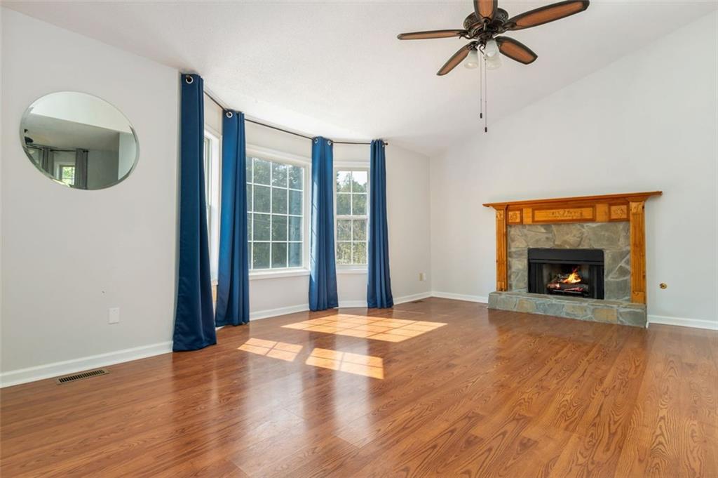 160 SUMMER LAKE Drive