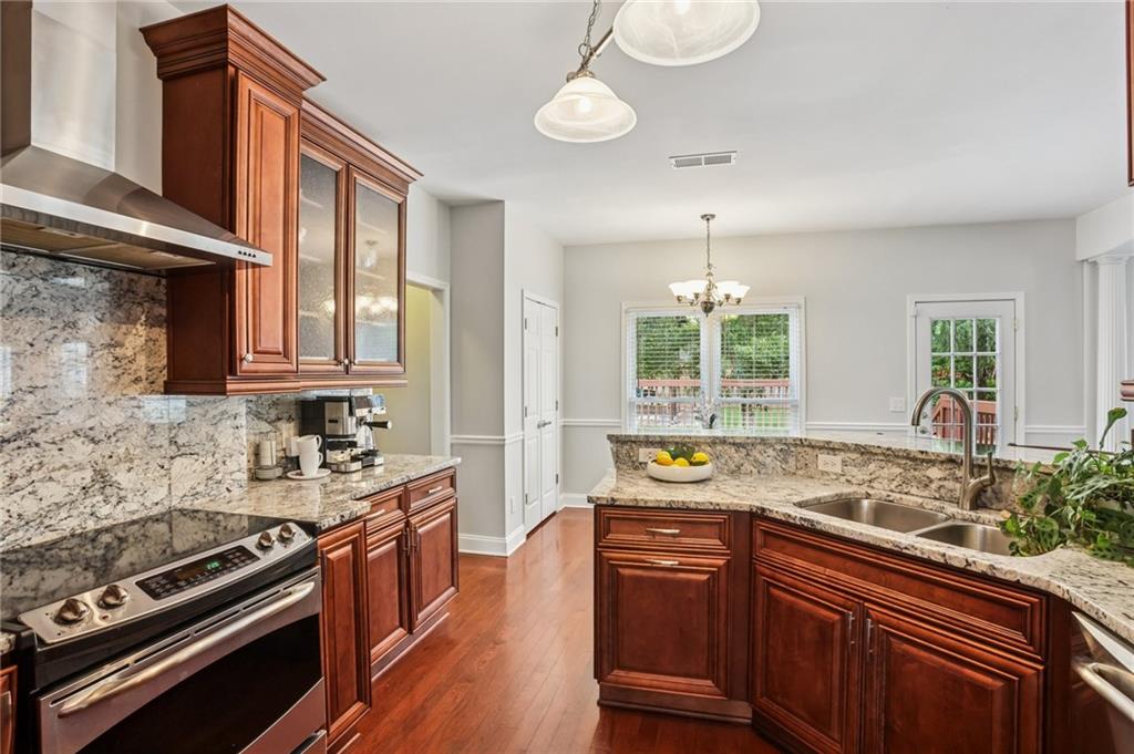 611 Alexander Farms Lane SW