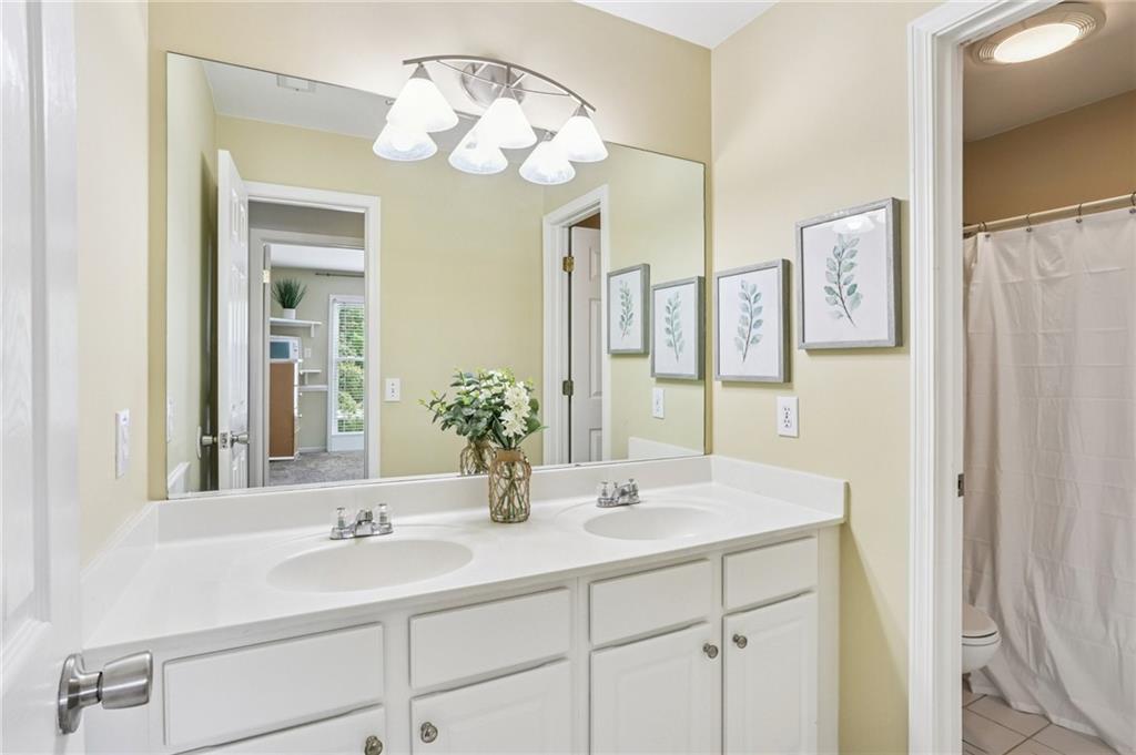 611 Alexander Farms Lane SW