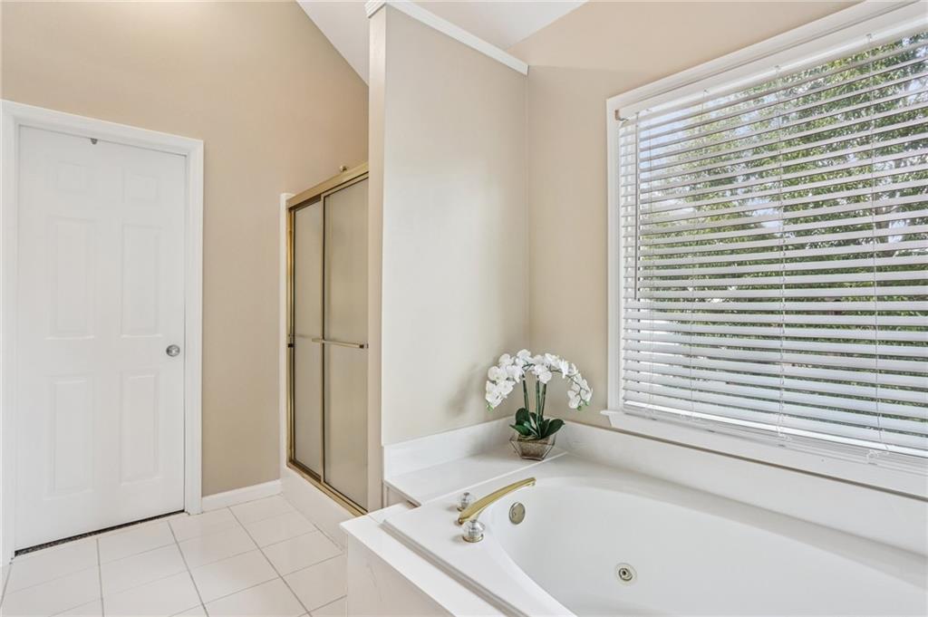 611 Alexander Farms Lane SW