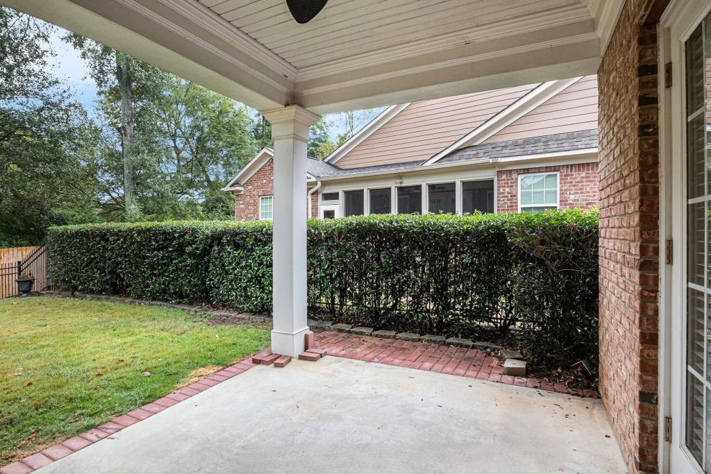 439 Bishopton Street