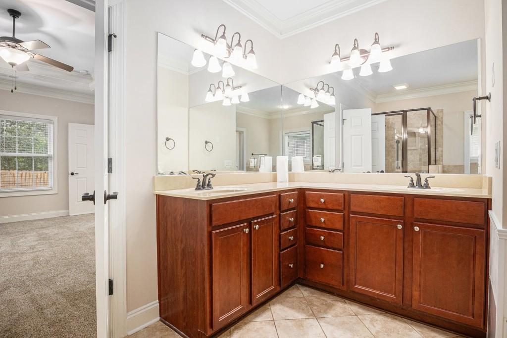 439 Bishopton Street