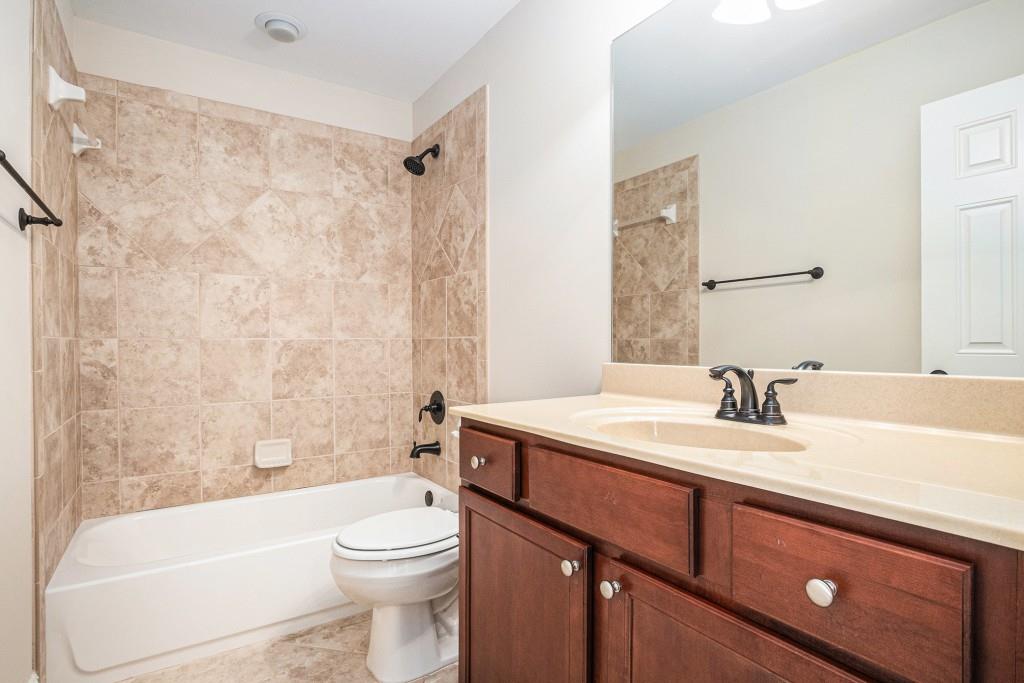 439 Bishopton Street