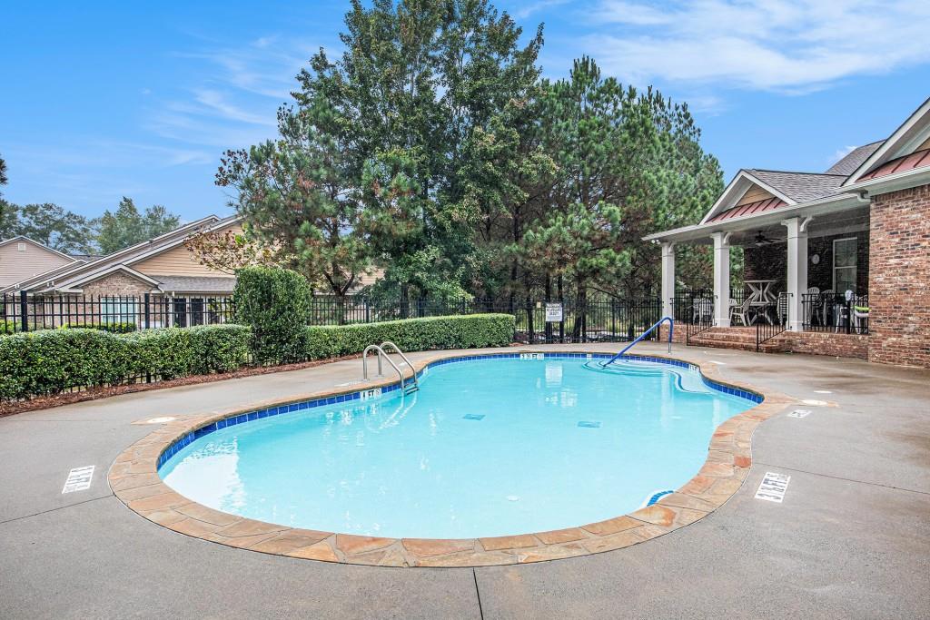 439 Bishopton Street