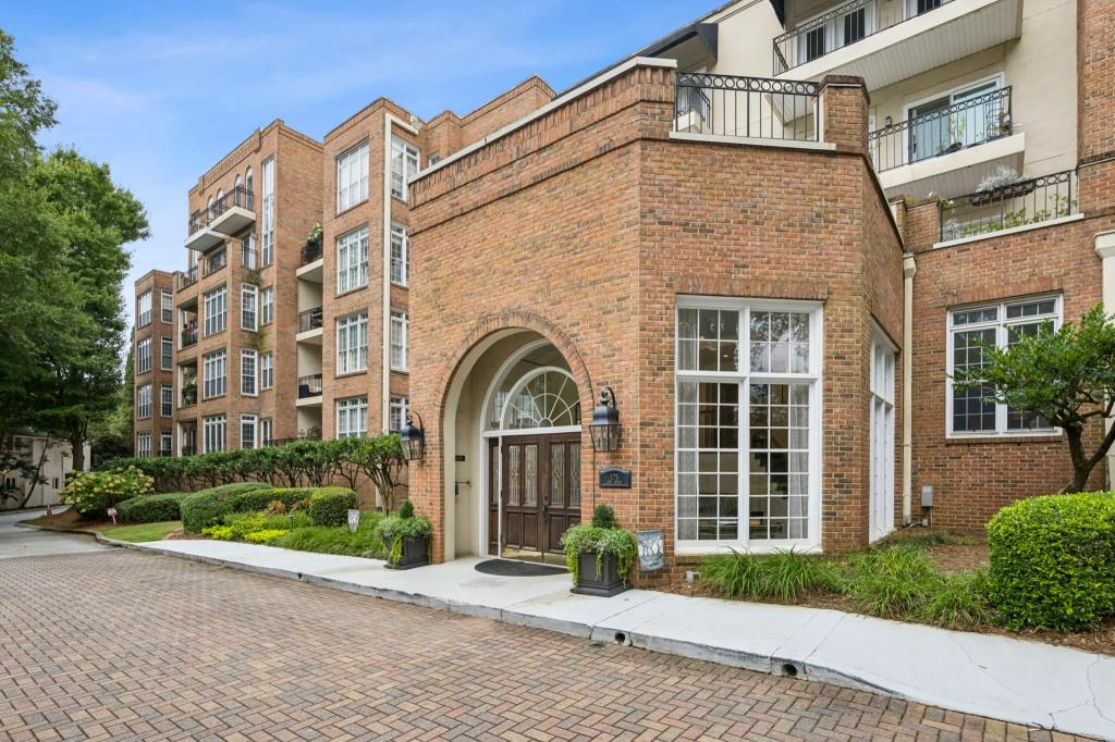 175 15th Street NE Unit 201