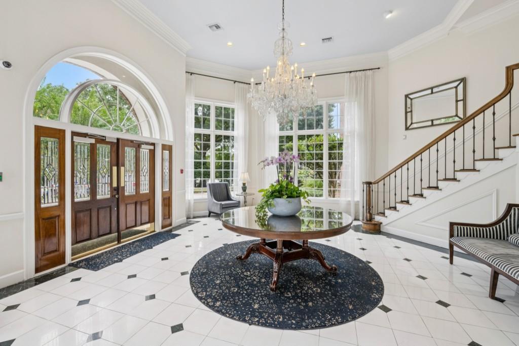 175 15th Street NE Unit 201