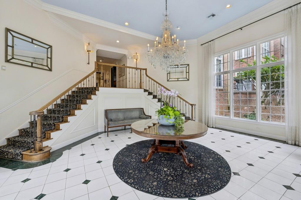 175 15th Street NE Unit 201