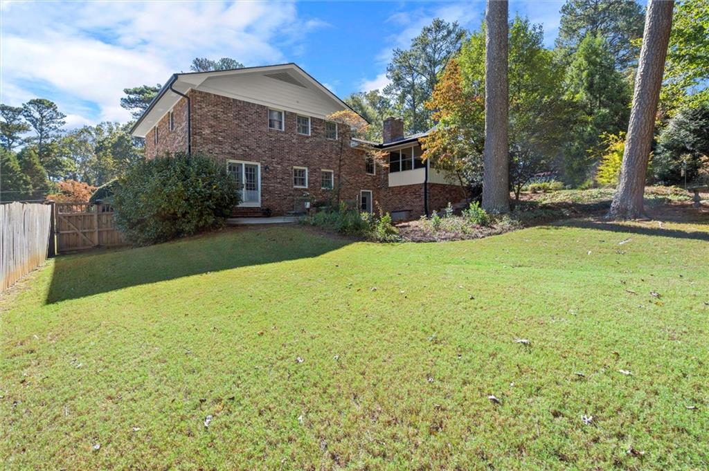 1728 Stonecliff Court