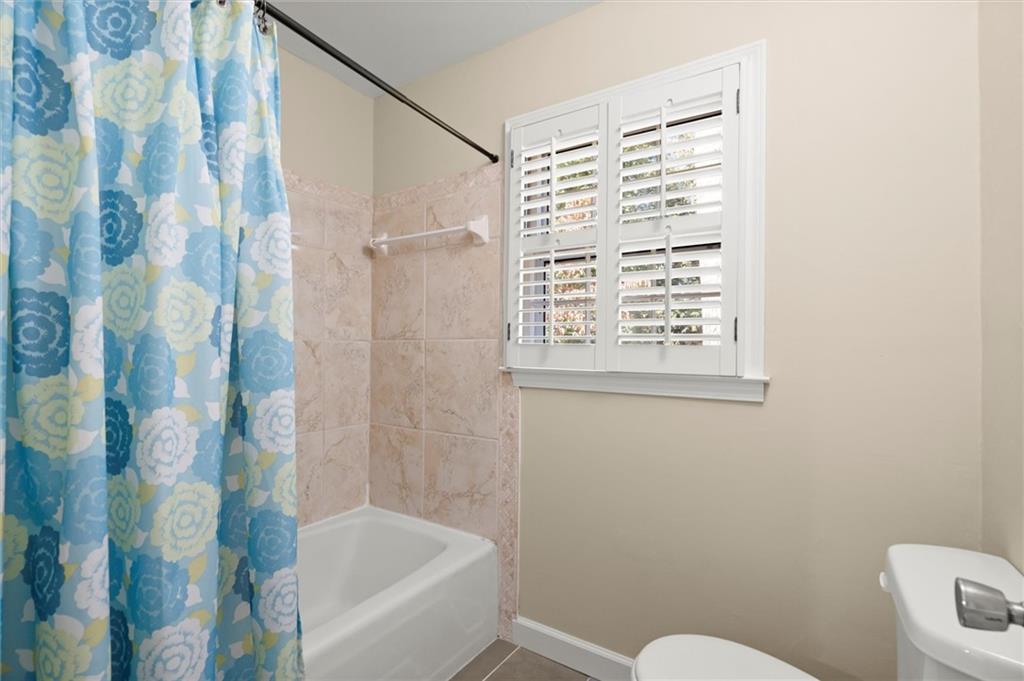 1728 Stonecliff Court