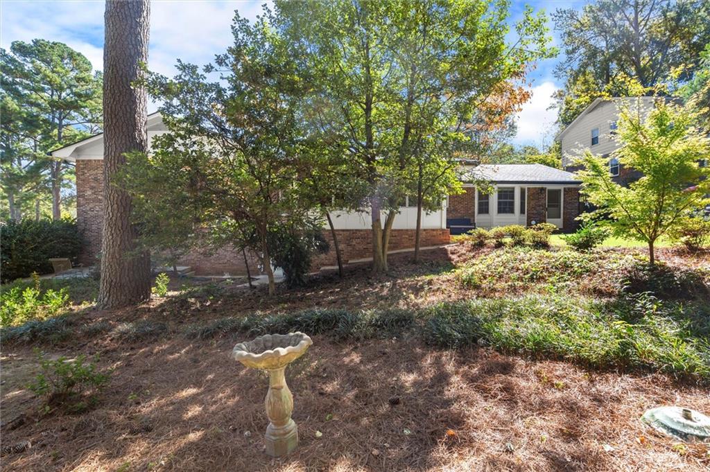 1728 Stonecliff Court