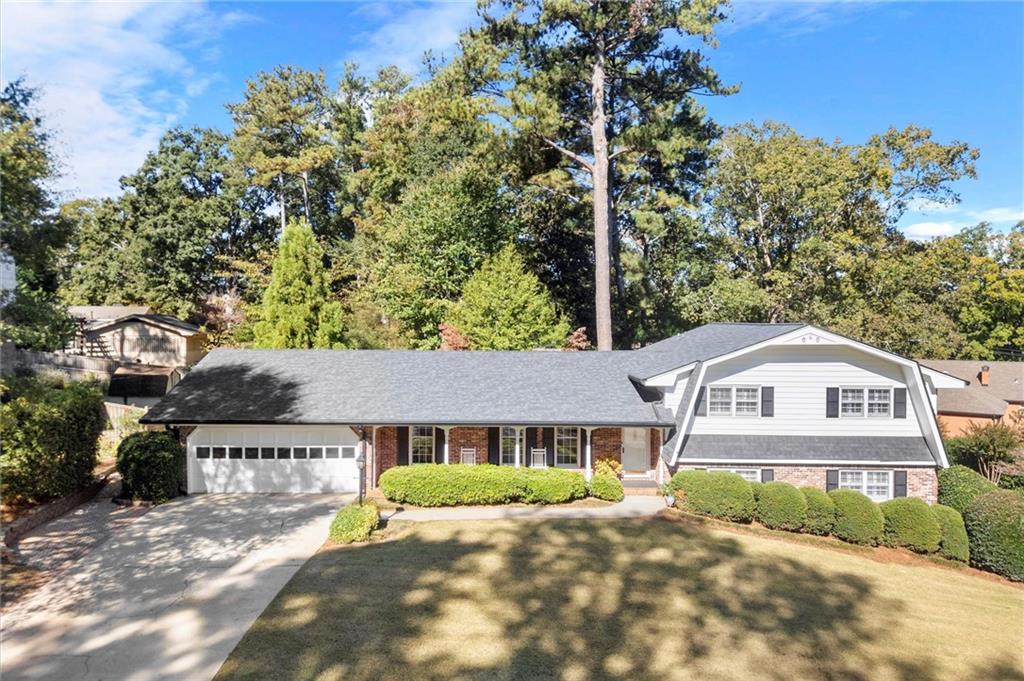 1728 Stonecliff Court