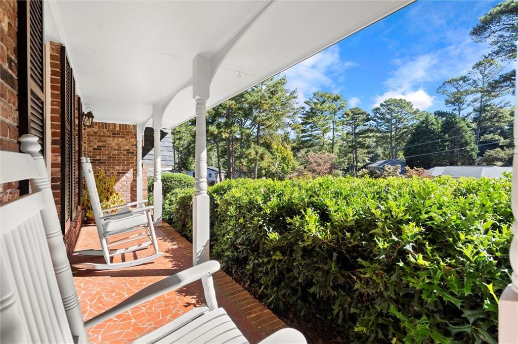 1728 Stonecliff Court