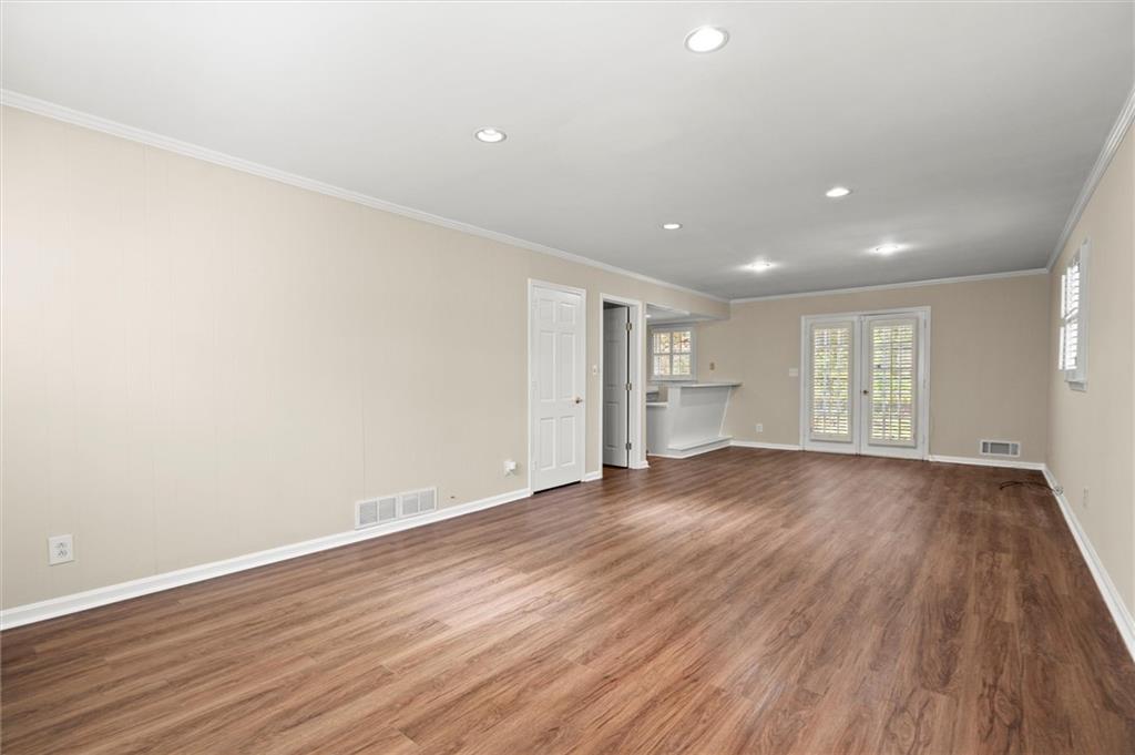 1728 Stonecliff Court