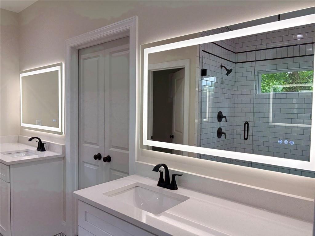 387 Hillside Drive SW