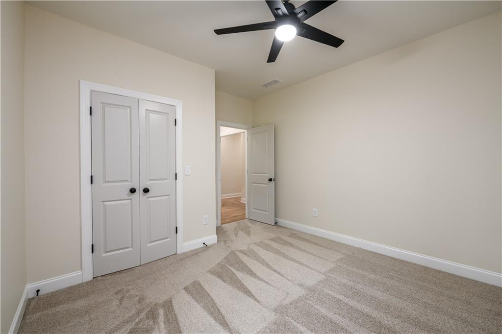 387 Hillside Drive SW