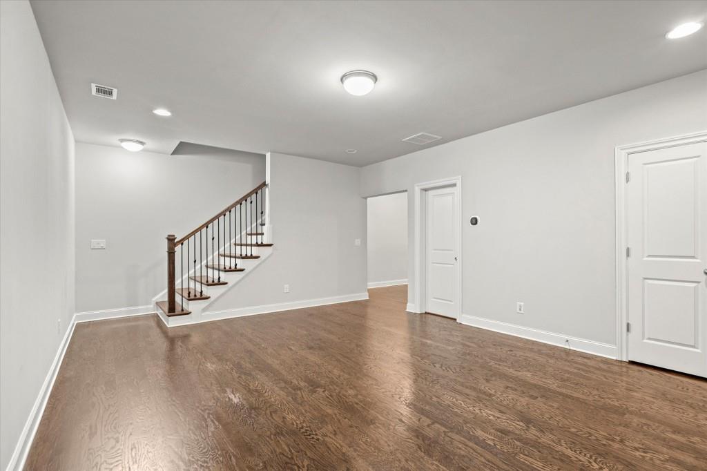 2531 Skyland Drive NE