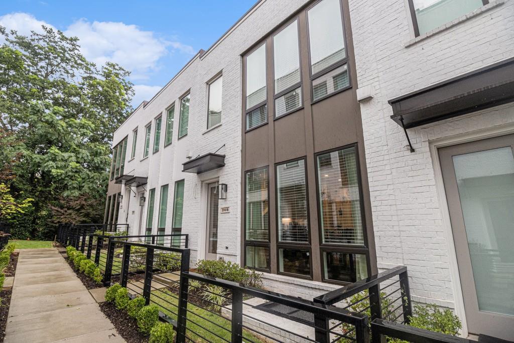 366 Gibson Street SE