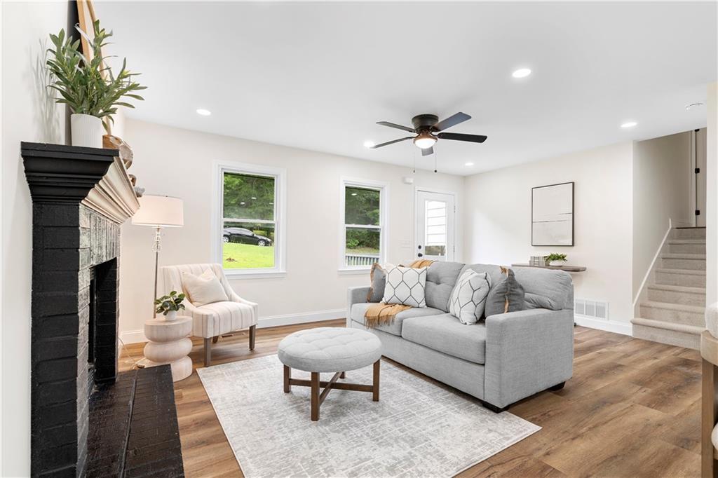 195 Beverly Park Court