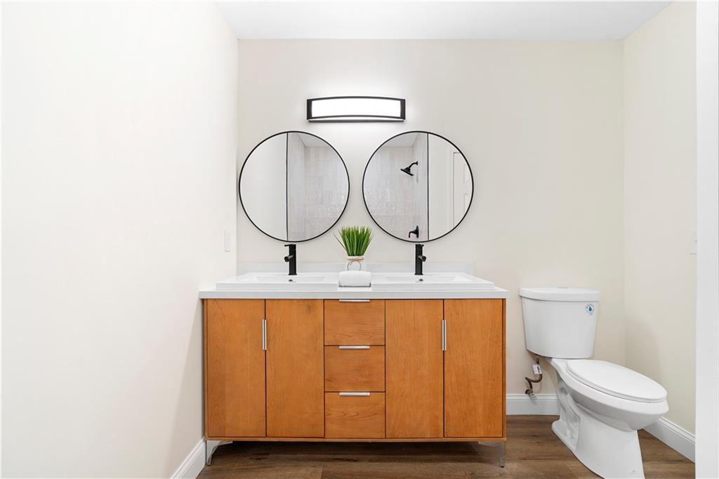 195 Beverly Park Court