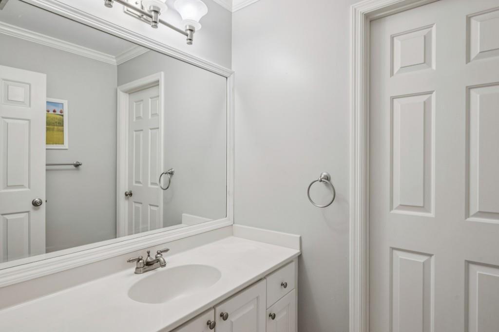 2730 Rangewood Drive NE