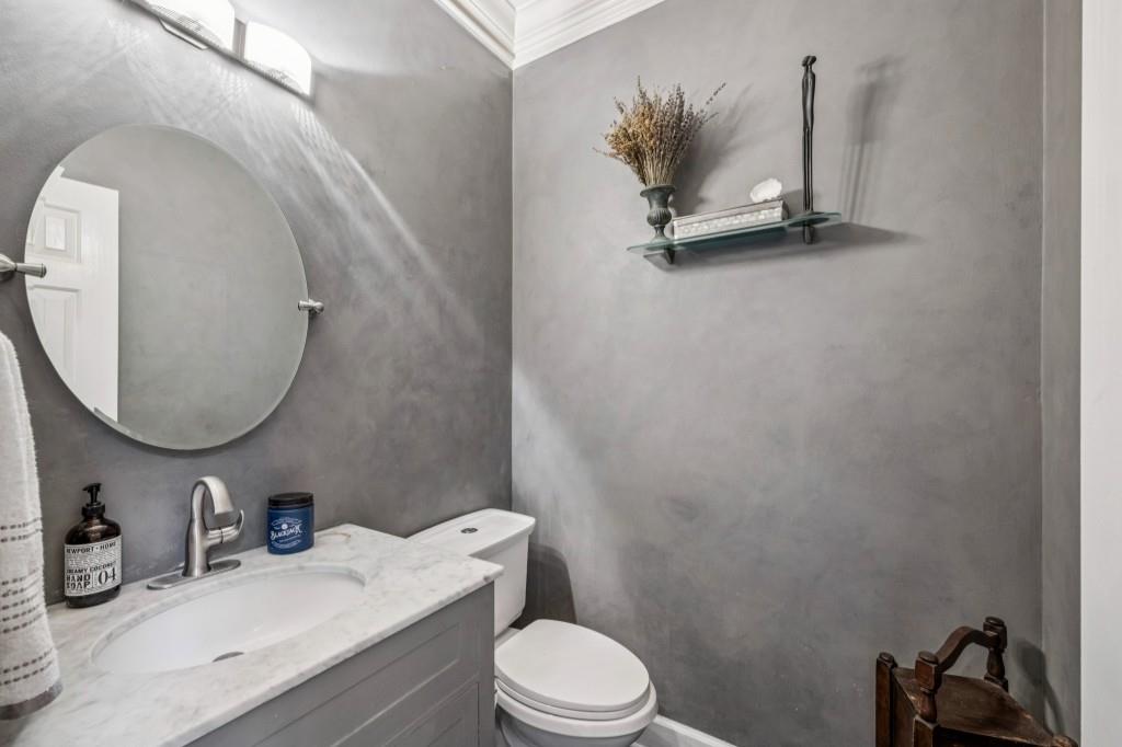 2730 Rangewood Drive NE