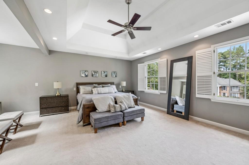 2730 Rangewood Drive NE