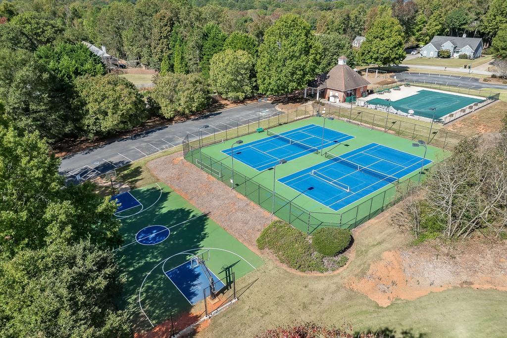 4693 Devencrest Lane