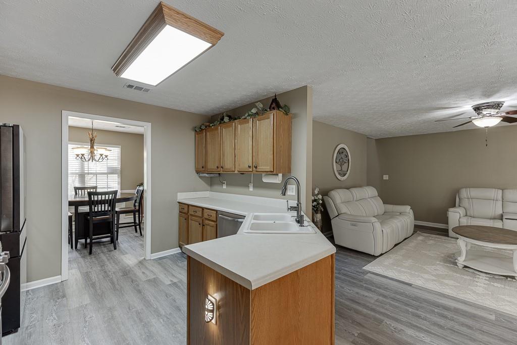 4693 Devencrest Lane