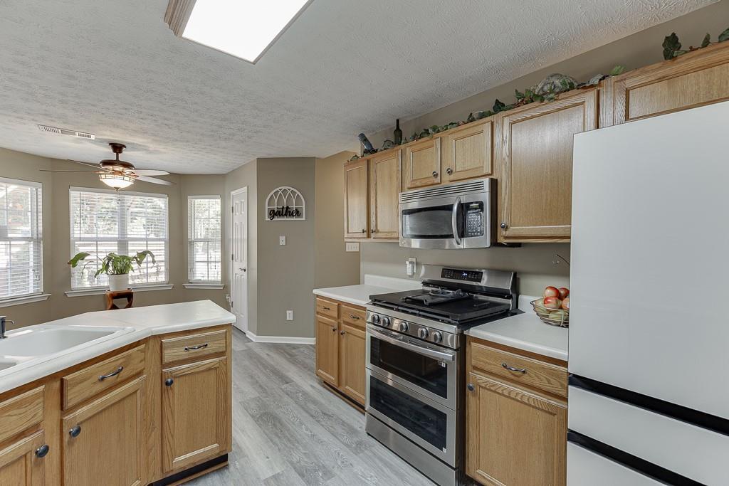 4693 Devencrest Lane