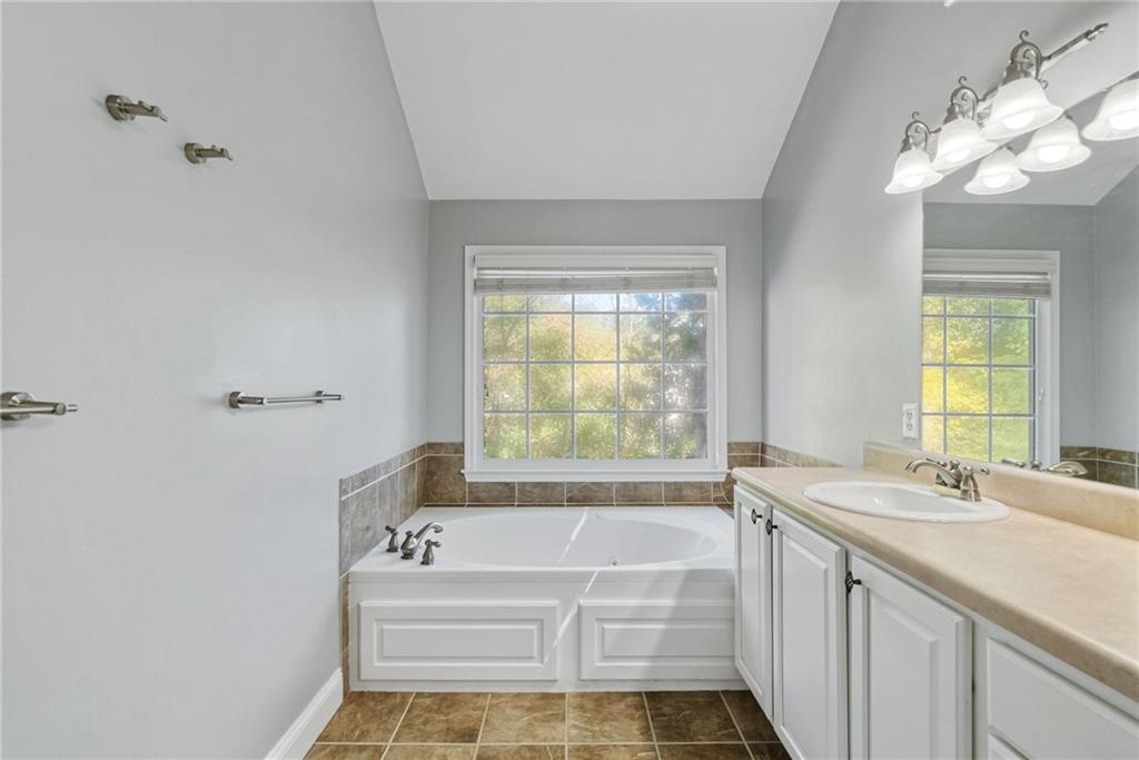 1362 Cartecay Drive NE