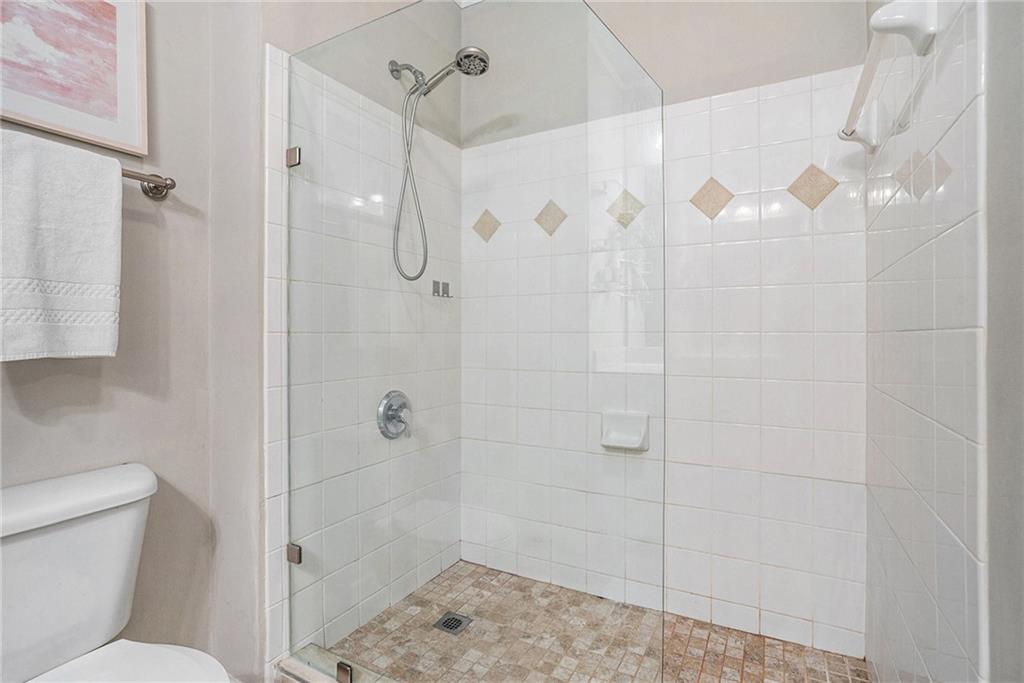 1108 Westchester Ridge NE