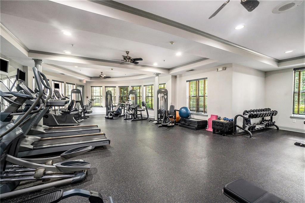 1108 Westchester Ridge NE