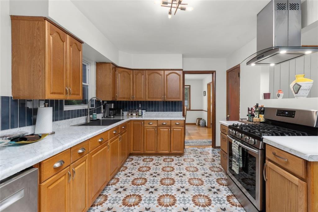 2171 EDGEMORE Drive SE