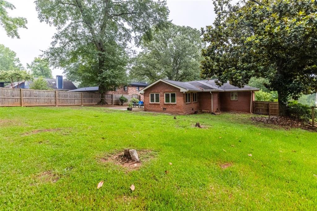 2171 EDGEMORE Drive SE