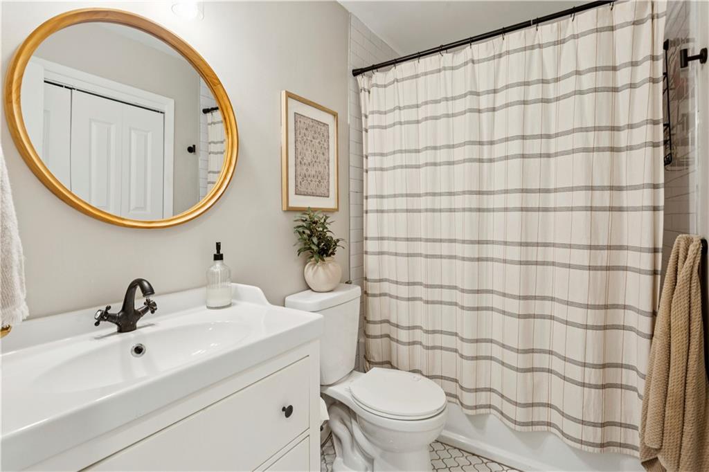 2995 Haverford Lane SE