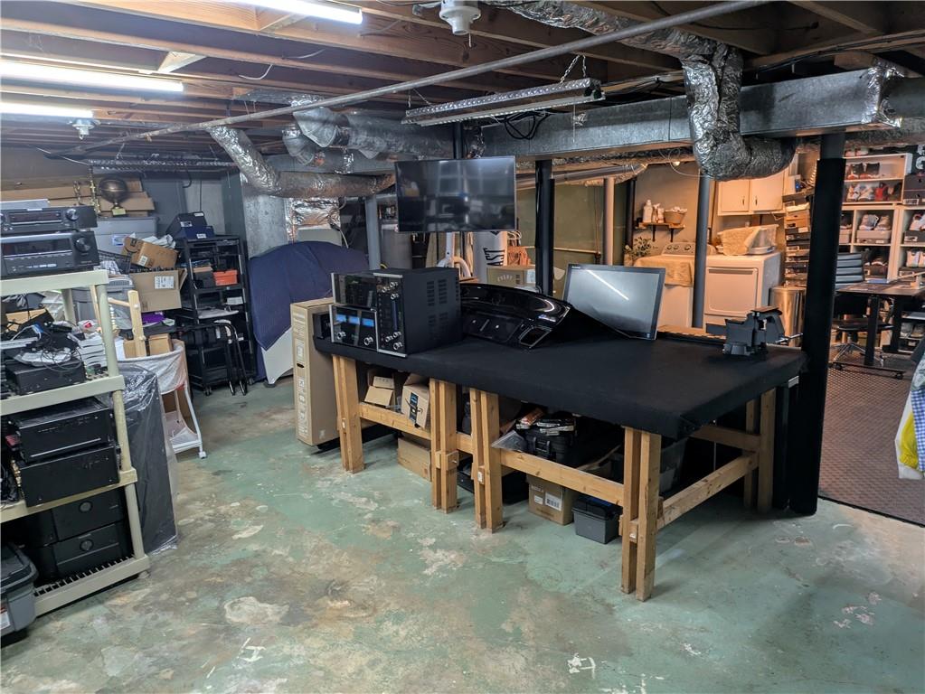 2995 Haverford Lane SE