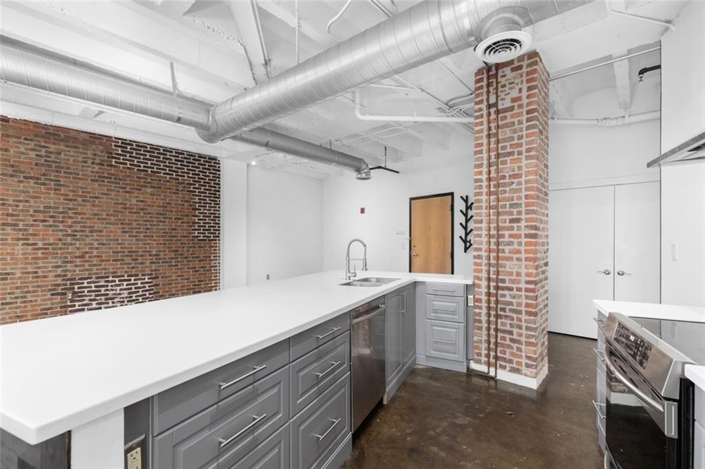 878 Peachtree Street NE Unit 302