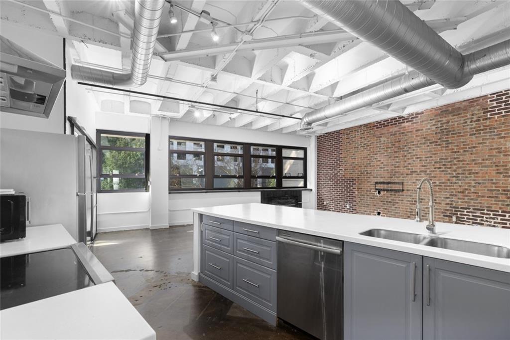 878 Peachtree Street NE Unit 302