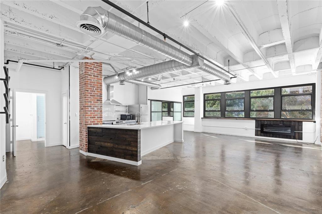 878 Peachtree Street NE Unit 302