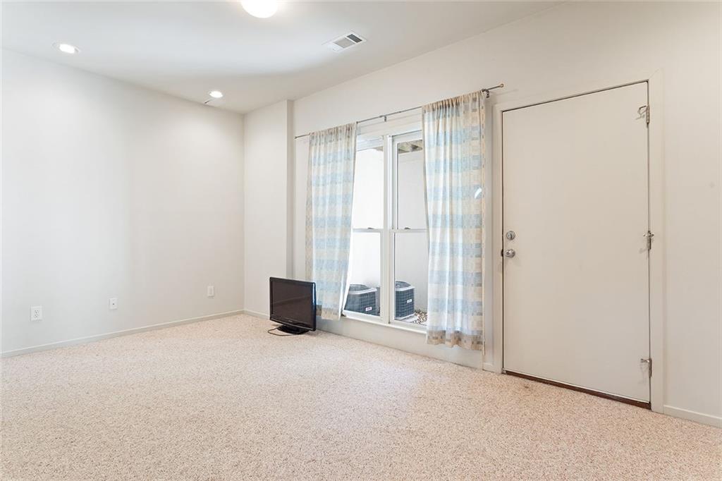 1333 Peachtree View NE