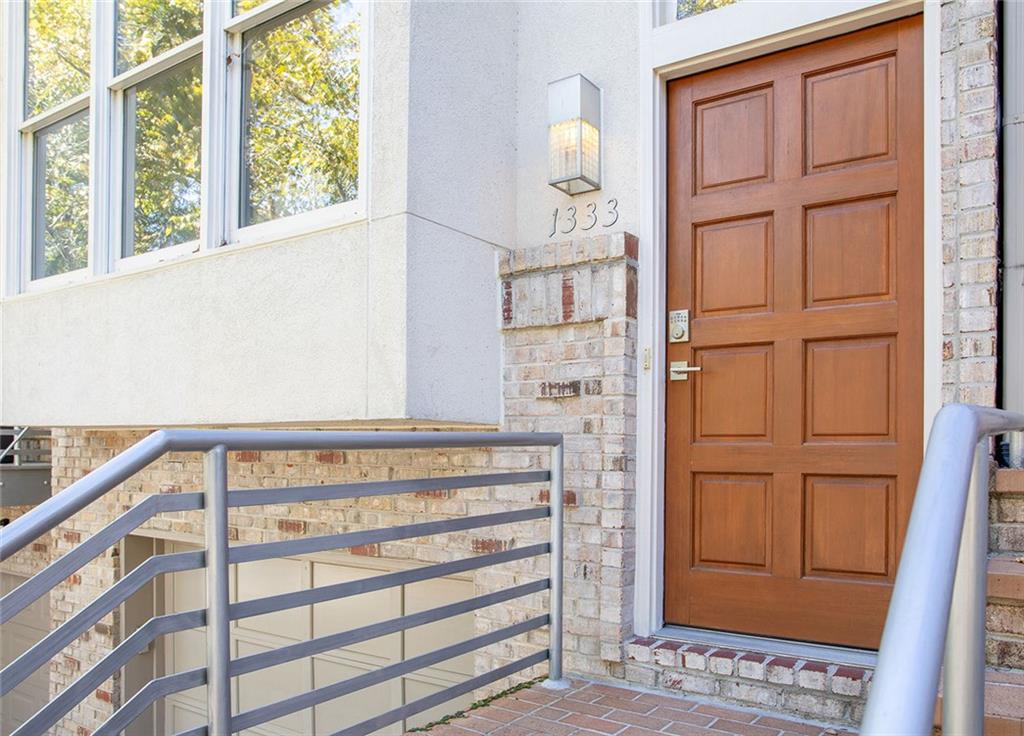 1333 Peachtree View NE