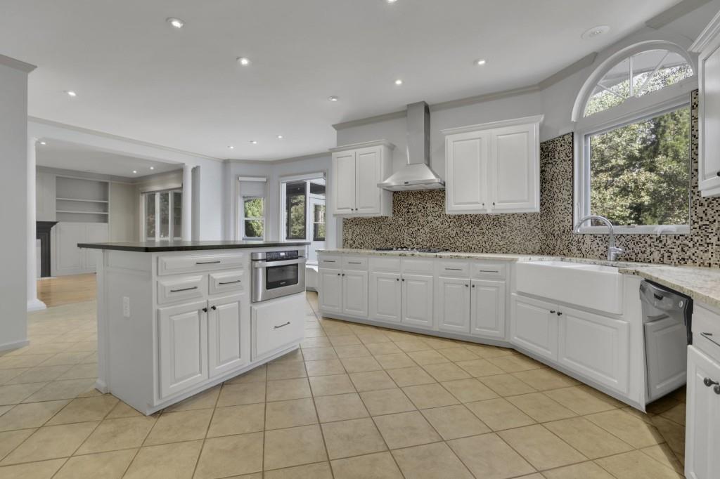 2359 Meadow Isle Lane