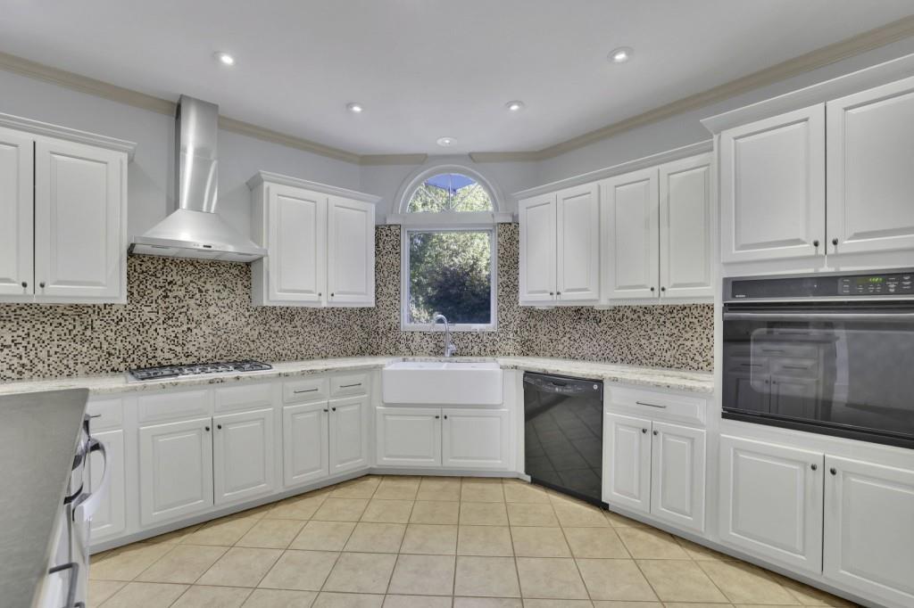 2359 Meadow Isle Lane